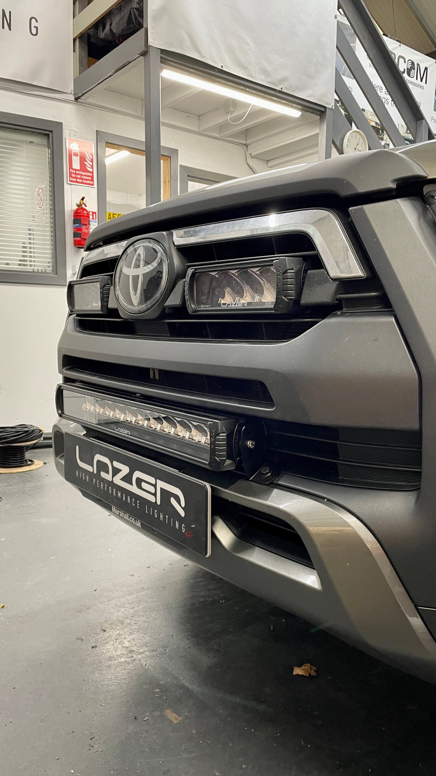 LAZER LAMPS TRIPLE-R 1250 HILUX INVINCIBLE X KIT