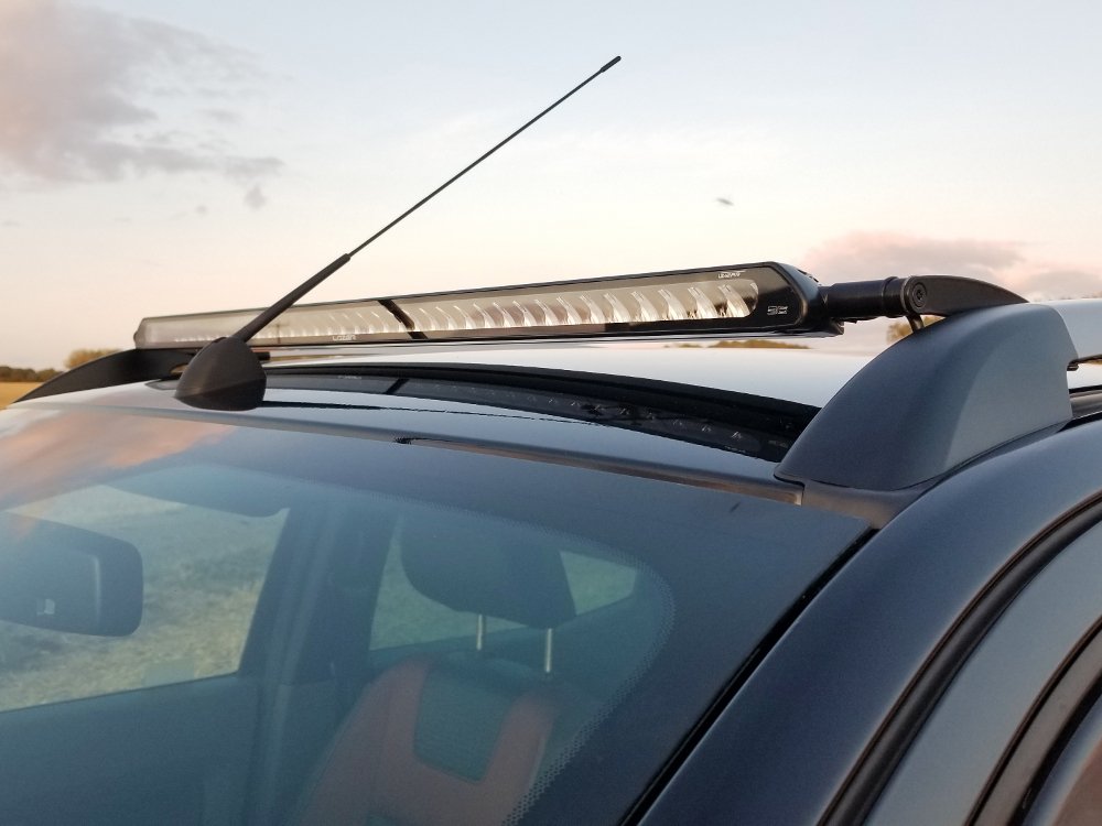 LAZER LAMPS FORD RANGER LIGHT BAR ROOF MOUNTING KIT (WITH ROOF RAILS)