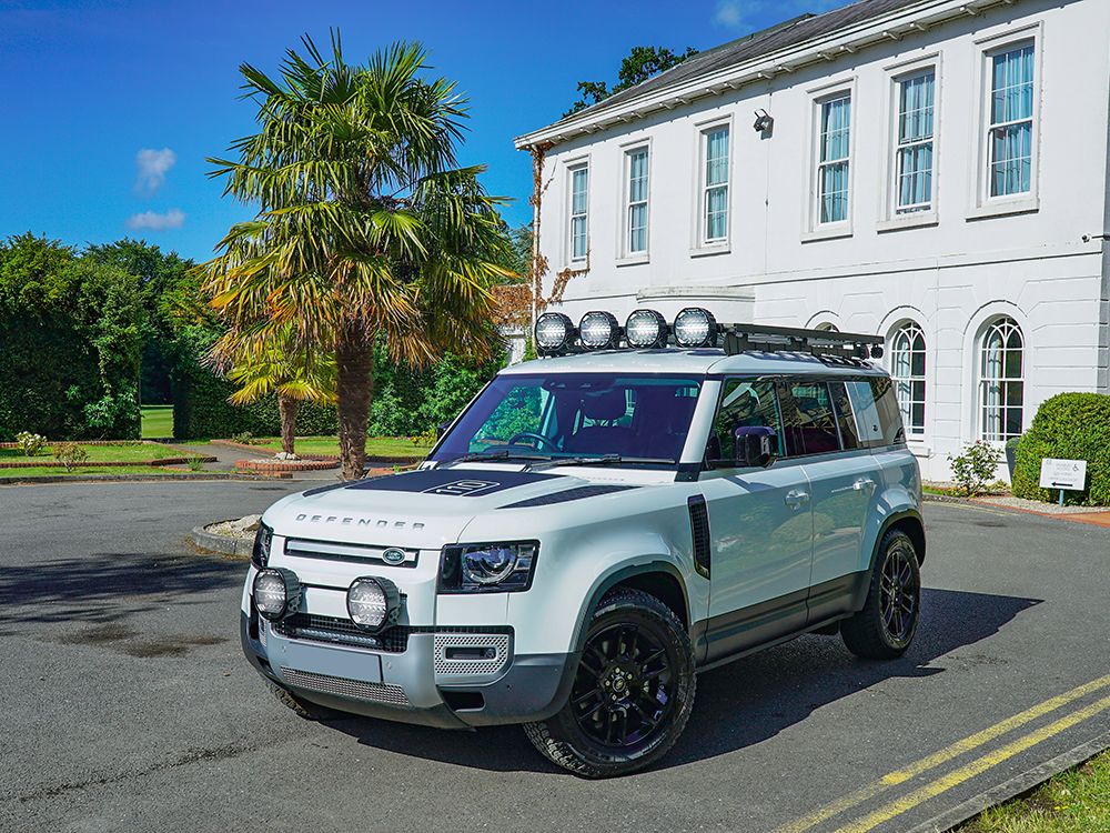 LAZER LAMPS LAND ROVER DEFENDER (2020+) MOUNTING KIT - SENTINEL