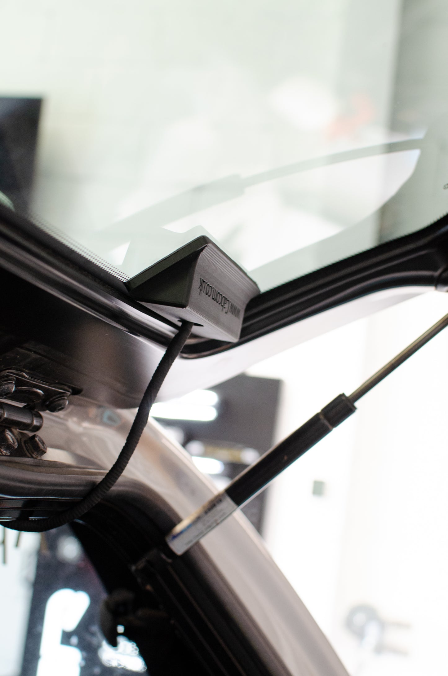 3D Printed 50° Window pod with Amber Warning Light