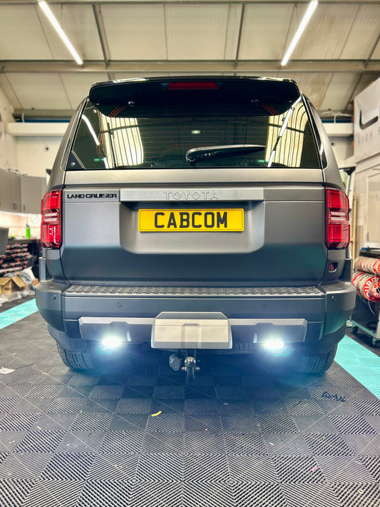 Toyota Land Cruiser 250 Additional reverse lights with optional amber beacons