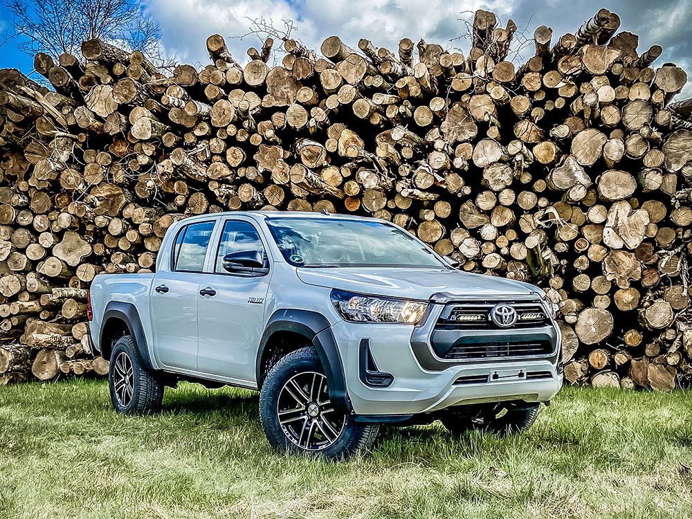 LAZER LAMPS TOYOTA HILUX (2021+) GRILLE KIT